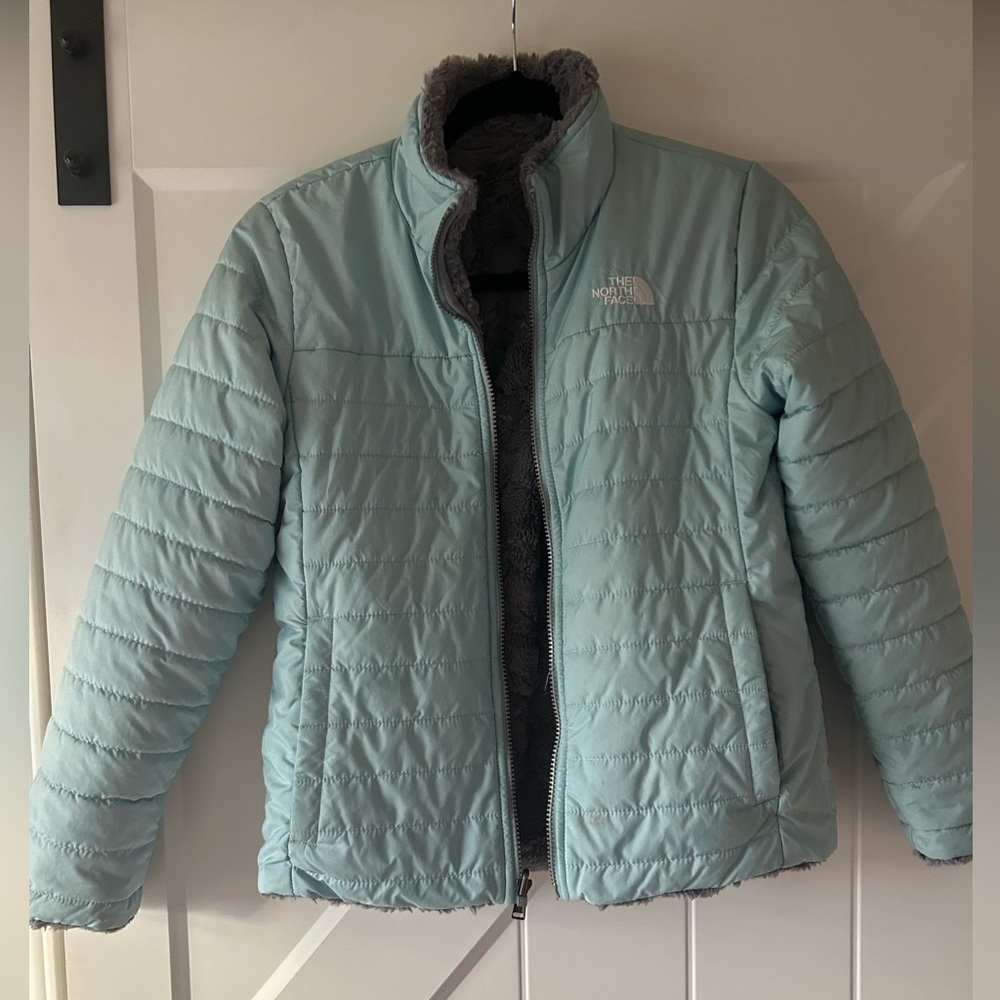 Girls, The North Face Jacket, reversible, super soft fleece on the inside!